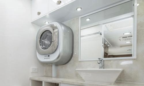 u=2368947119,36391103&fm=11&gp=0